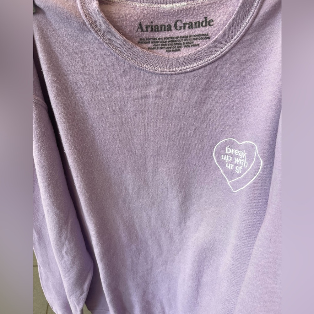 Ariana Grande sweatshirt